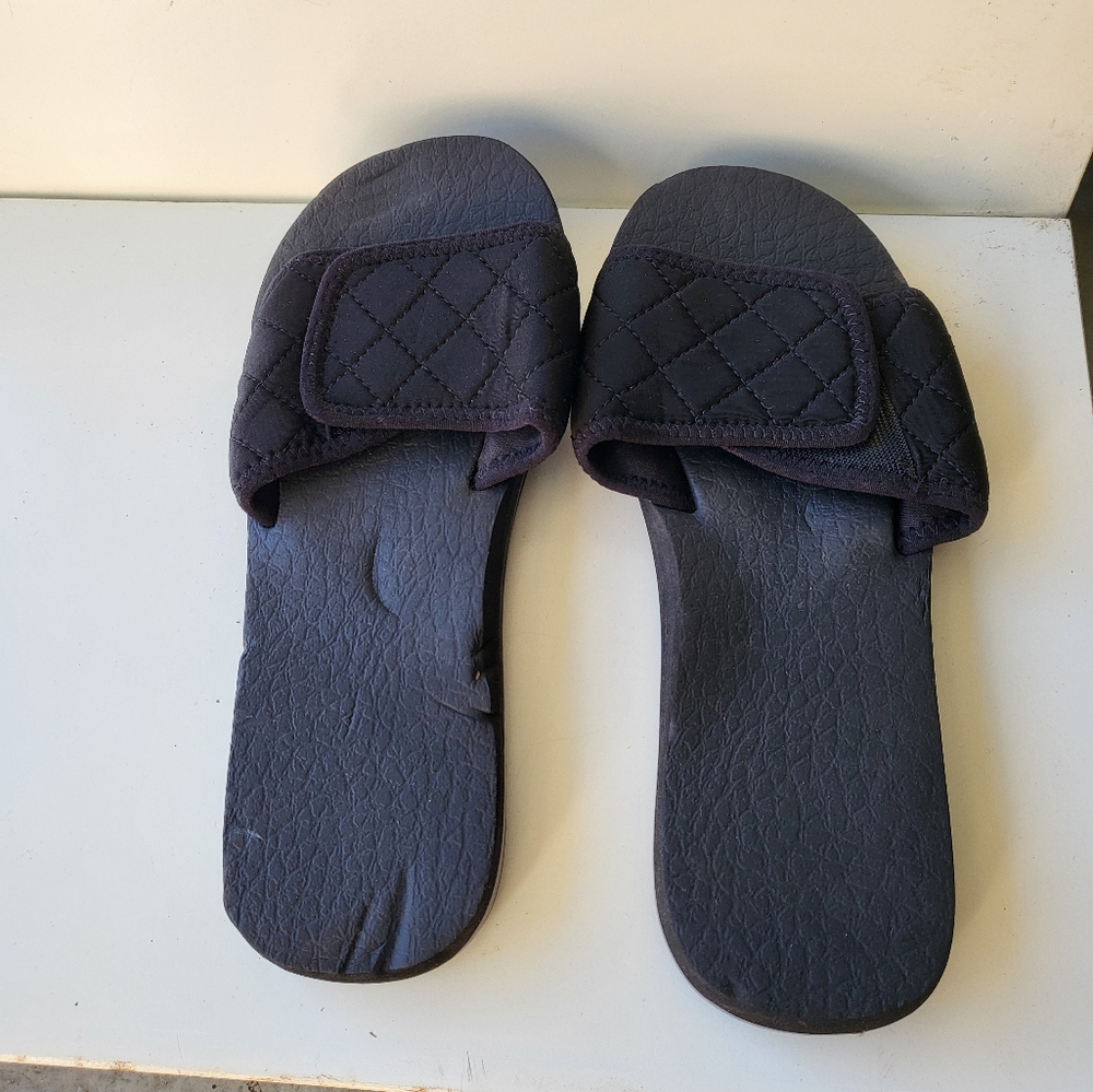 ZeaLand flip flops